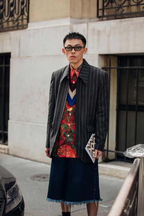 Androgyny Fashion, Mens Street Style Spring, Everday Style, Streetwear Chic, Genderless Fashion, Paris Fashion Week Men, Nerd Fashion, London Outfit, Tokyo Street Style