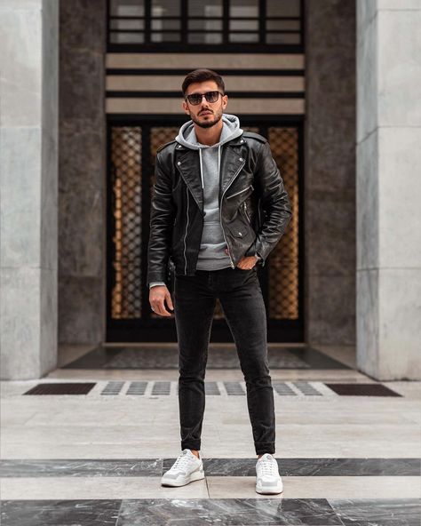 Off Duty Outfits, Black Leather Biker Jacket, Sneakers Looks, Yes Or No, Mens Black Leather, Low Top Sneakers, Leather Biker Jacket, Mens Casual Outfits, Leather Jacket Men