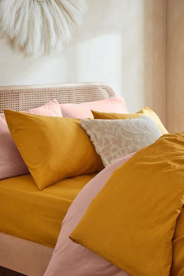 Pink And Yellow Bedroom, Mustard Bedroom, Pink Duvet, Yellow Bedroom, Spare Bedroom, Yellow Mustard, Yellow And Pink, Pink And Yellow, Duvet Sets