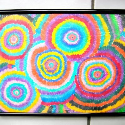 Crazy circles... easy , fun craft How To Draw Fireworks, Circle Crafts, Dot Day, Homeschool Art, Crayon Art, School Art Projects, Classroom Crafts, Paper Crafts For Kids, Art Classroom