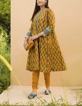 Chunat Wali Short Frock Girls Dresses Sewing, Simple Kurta Designs, Pakistani Fashion Casual, Trendy Shirt Designs, Stylish Short Dresses, Long Kurti Designs, Pakistani Dresses Casual, Girls Frock Design, Ladies Blouse Designs