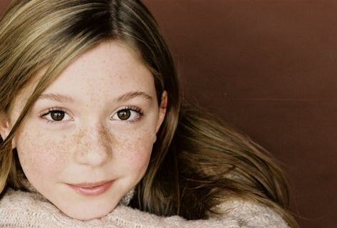 Cozi Zuehlsdorff, Sea Dolphin, Dolphin Tale, Anne Shirley, Street Kids, Fostering Children, Children Images, Dolphins, Character Inspiration