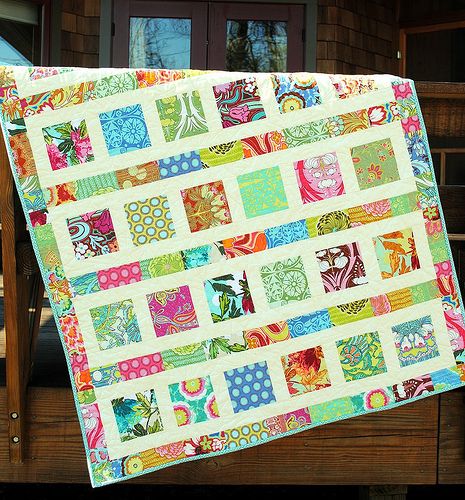 Flowers in the Sunshine pattern, Soul Blossoms fabric by Amy Butler | Flickr - Photo Sharing! Sunshine Quilt Pattern, Amy Butler Quilt, Sunshine Quilt, Sunshine Pattern, Crib Quilt Pattern, Sewing Journal, Amy Butler Fabric, Charm Pack Quilts, Toddler Crib