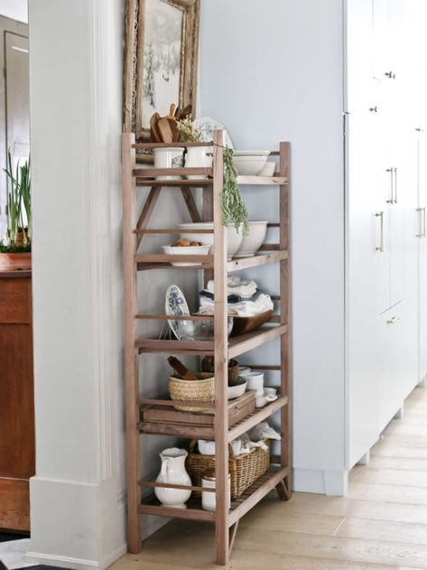 Bakers Rack Kitchen, Kitchen Shelf Design, Rolling Rack, Baker's Rack, Malibu Home, Build Yourself, Bakers Rack, Building Process, Wooden Slats