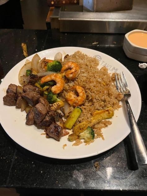 Hibachi Aesthetic, Hibachi Shrimp Recipe, Hibachi Food, Hibachi Rice, Hibachi Shrimp, Hibachi Dinner, Hibachi Steak, Steak Rice, Hibachi Recipes