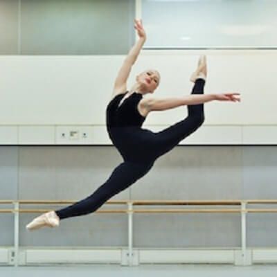 Dance Studio Floor, Claudia Dean, Royal Ballet School, Ballet Competition, The Royal Ballet, Ballet Studio, Ballet Teacher, Ballet Pictures, Ballet Exercises