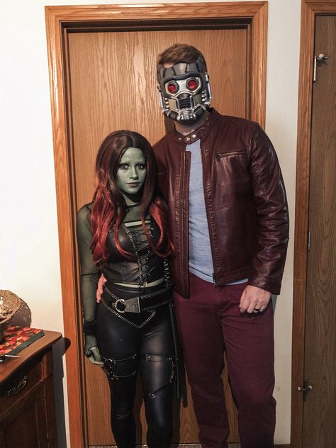 guardians of the galaxy couples costume Dark Hair Couples Costume, Guardian Of The Galaxy Costume, Halloween 2024 Costumes Couples, Hero Couple Costumes, The Boys Halloween Costume, Nerdy Halloween Costumes Couples, Gamora And Peter Costume, Halloween Couple Ideas Costumes, Jennifers Body Couples Costume