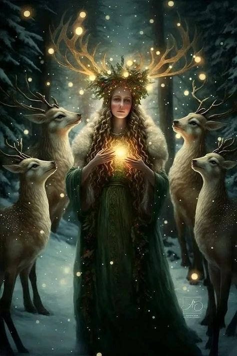 Yule Goddess, Yule Art, Happy Yule, Yule Traditions, Winter Goddess, Solstice Art, Pagan Christmas, Pagan Yule, Happy Winter Solstice