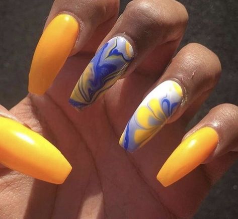 Yellow and blue marble water color nails Yellow Nail Art, Yellow Nails Design, Yellow Nail, Nails And Toes, I Love Nails, Yellow Nails, Nails Toes, Coffin Nails Designs, Nail It