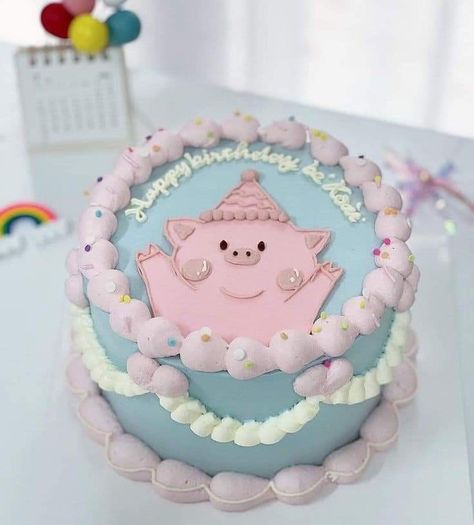 Pinterest Cakes, Pig Birthday Theme, Piggy Cake, Pinterest Cake, Pig Cake, Pig Party, Pig Birthday, Pig Lovers, Pretty Birthday Cakes