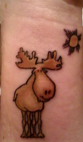 Top 11 Small Moose Tattoo Ideas - Animal Hype Moose Tattoos, Designed Tattoos, Alaska Tattoo, Moose Tattoo, Canadian Tattoo, Moose Crafts, Cute Moose, Moose Pictures, No Expectations