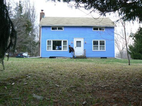 Before & After: An "Ugly Duckling" Landscape Transformed, in NY's Hudson Valley - Gardenista Renovated Farmhouse, Herb Garden In Kitchen, Farmhouse Remodel, Ugly Duckling, Public Garden, Garden Tours, White Hydrangea, Upstate New York, Brick And Stone