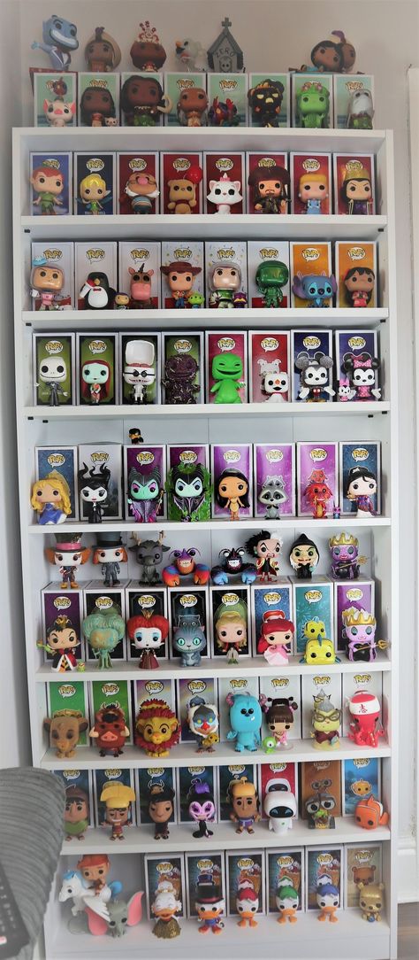 Pop Doll Display, Funky Pop Collection, Funk Pop Display Ideas, Pop Figures Display Shelves, Disney Funko Pop Collection, Funky Pop Display, Funko Pops Display, Disney Funko Pop Display, Funko Pop Room Ideas