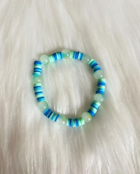 💚🌊 Splash into summer with this vibrant blue and green beaded bracelet. Perfect for any outfit, any day! ✨💙 #jewelryaddict #beadedjewelry #explore #summerstyle #colorfuljewelry #fashionaccessories #instagram Crystal Bead Jewelry, Green Beaded Bracelets, Colorful Jewelry, Bead Jewelry, Vibrant Blue, Blue And Green, Beaded Bracelet, Crystal Beads, Beaded Jewelry