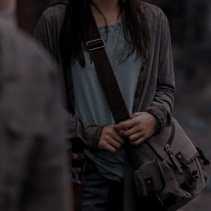 Dystopian Zombie Aesthetic, Female Explorer Aesthetic, Ear Defenders Aesthetic, Zombie Apocalypse Aesthetic Girl, Maze Runner Girl Aesthetic, Dystopian Fashion Aesthetic, Post Apocalyptic Aesthetic Outfits, Dystopian Girl Aesthetic, Apocalypse Girl Aesthetic