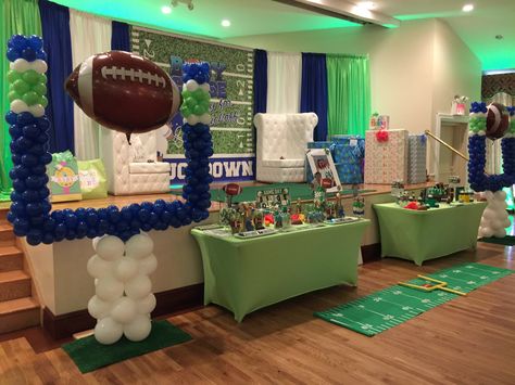 Football Baby Shower Balloons Football Theme Baby Shower Ideas, Football Themed Baby Shower Ideas, Football Baby Shower Ideas, Football Baby Shower Theme, Football Themed Party, Baby Shower Punch, Football Baby Shower, Baby Shower Party Themes, Football Theme Party