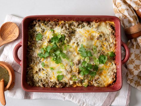 Salsa Verde Beef Enchilada Casserole Salsa Verde Beef, Cilantro Slaw, Beef Enchilada Casserole, Meals For Families, Beef Enchilada, Verde Recipe, Ground Sirloin, Healthy Beef, Healthy Plan