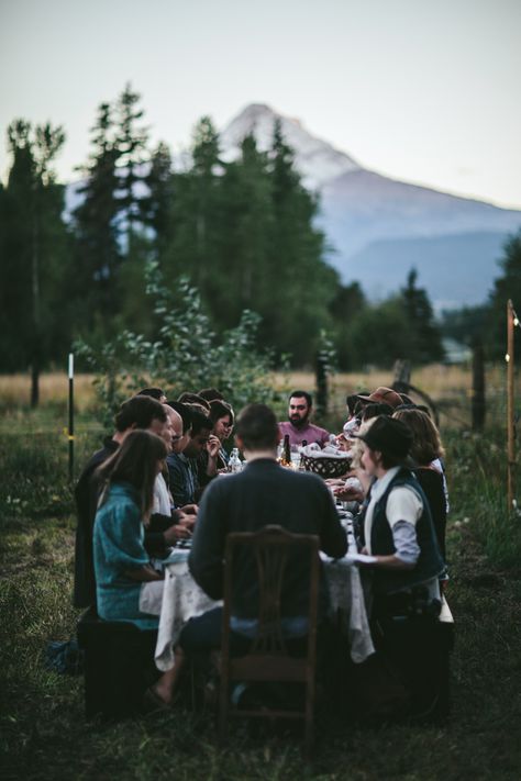 Secret Supper September by Eva Kosmas Flores | Adventures in Cooking  Another Secret Supper pop-up dinner here in the northwest. We held it at Tumbleweed Farm, a beautiful organic farm at the base of Mount Hood! #secretsupper #oursecretsupper #adventuresincooking #farmtotable #farmtofire #gardetotable #popupdinner #feast Farm Dinner Party, Secret Supper, Pork Picnic, Farm Dinner, Roasted Shallots, Pop Up Dinner, Homemade Flatbread, Vegetable Harvest, Outdoor Dinner Parties