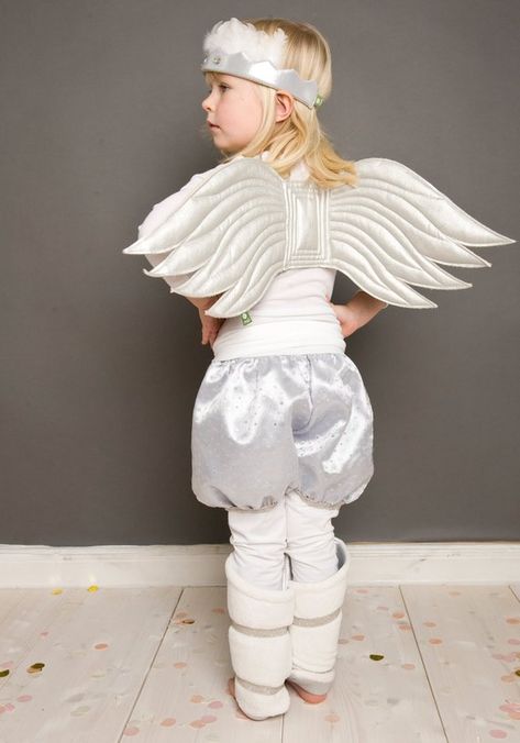 image 0 Prince Halloween Costume, Unicorn Wings, Frozen Snow, Bat Costume, Wolf Costume, Snow Princess, Ice Princess, Beautiful Costumes, Silver Wings