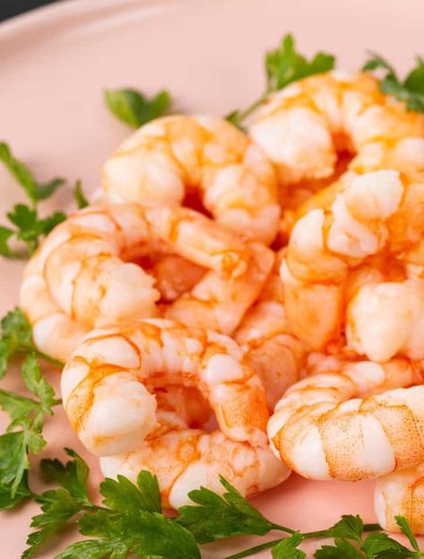 Poached Shrimp Cocktail, Cooking Shrimp For Shrimp Cocktail, How To Boil Shrimp For Shrimp Cocktail, How To Cook Raw Shrimp For Cocktail, Boiled Shrimp Cocktail Recipe, Shrimp Cocktail Recipe Appetizers, How To Cook Shrimp For Shrimp Cocktail, Cook Shrimp For Shrimp Cocktail, How To Cook Raw Shrimp