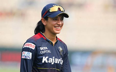 Smriti Mandhana Rcb, Ab De Villiers Photo, Smriti Mandhana, Cricket Tips, Ab De Villiers, Blur Background Photography, Cricket Wallpapers, Rakul Preet, Blur Background