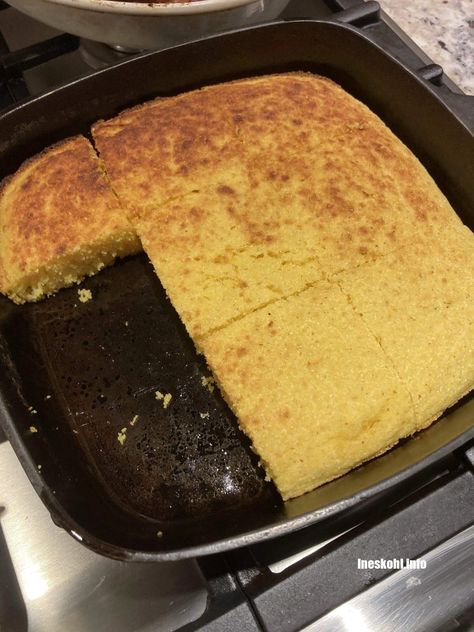 Southern Buttermilk Cornbread, Cornbread With Honey Butter, Cornbread With Honey, Buttermilk Cornbread Recipe, Homemade Buttermilk Cornbread, Ineskohl Kitchen, Apple Pie Enchiladas, Recipe For Apple Pie, Savory Cornbread