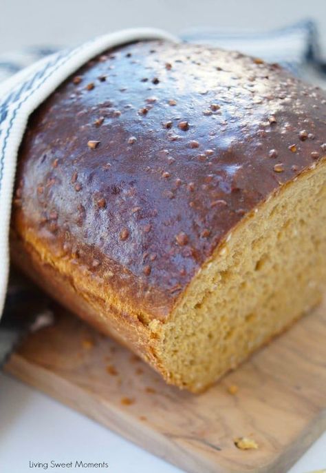 Oatmeal Bread Recipe, Irish Oatmeal, Maple Oatmeal, Wheat Bread Recipe, Pain Sans Gluten, A Loaf Of Bread, Oatmeal Bread, Loaf Of Bread, Yeast Bread