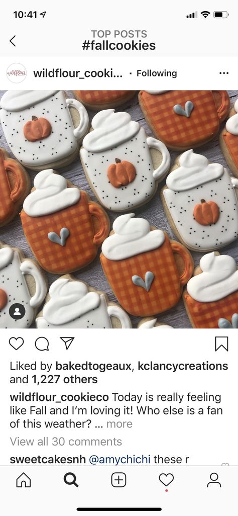 Hello Fall Cookies Decorated, Fall Brownies Decorations, Psl Cookies, Fall Iced Cookies, Coffee Cookies Decorated, Fall Royal Icing Cookies, Fall Themed Cookies, Mug Sugar Cookie, Thanksgiving Sugar Cookies