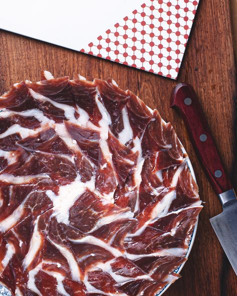 Nothing completes a cheese board like an enticing spread of mouthwatering charcuterie! 🥓 We've upped our meat game in a MAJOR way over the last year. The goal: give you the world’s best cured meats, salami, and pâtés. You’re gonna love what we found! 👀 Cheese Accompaniments, Iberico Ham, Cheeseboard Gift, Pig Feed, Sheep Cheese, Wild Herbs, Cow Cheese, Gift Subscription Boxes, Cheese Shop