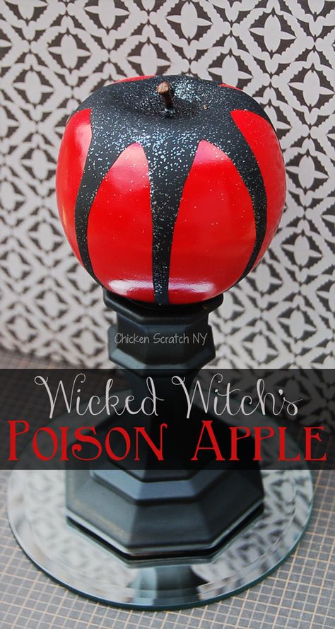 DIY Poison Apple #DIY #Disney #HomeDecor #Decor #Decorate #Decorations #Halloween #SnowWhiteAndTheSevenDwarfs Diy Poison Apple, Dollar Store Finds, Disney Halloween Decorations, Deco Disney, Halloween Decorations To Make, Fairy Halloween Costumes, Poison Apple, Dollar Store Halloween, Poison Apples