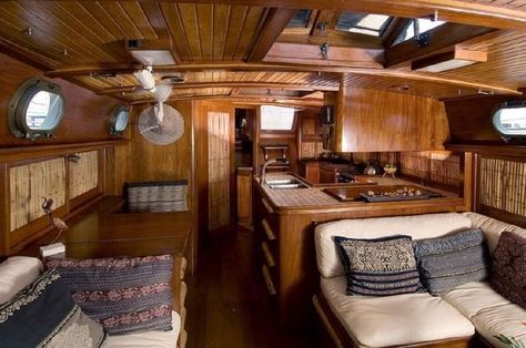 Liveaboard Boats, Boat Interior Design, Boat House Interior, Sailboat Interior, Sailboat Living, Small Yachts, Yacht Interior, Boat Interior, Yacht For Sale