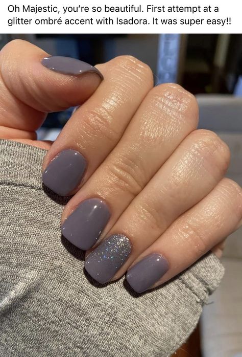 Winter Nail Dip Colors, January Shellac Nails, Gray Dip Nail Ideas, Gray Powder Dip Nails, Gel Nails Gray, January Dip Nails Ideas 2024, Grey Sns Nails, Powder Nails Dipping Colors, Lavender Gray Nails