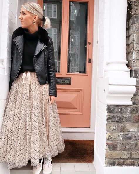 Danny Zucco, Tule Skirt Outfit, Tule Rok Outfits, Polka Dot Skirt Outfit, Dot Skirt Outfit, Maxi Tulle Skirt, Tutu Skirt Outfit, Moda Pinup, Tulle Skirts Outfit