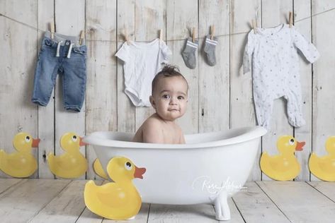 Baby Shower Backdrops Kids, Baby Bath Tub, Seamless Backdrop, Fancy Houses, Baby Shower Backdrop, Newborn Family, Diy Photography, Printed Backdrops, Backdrop Design