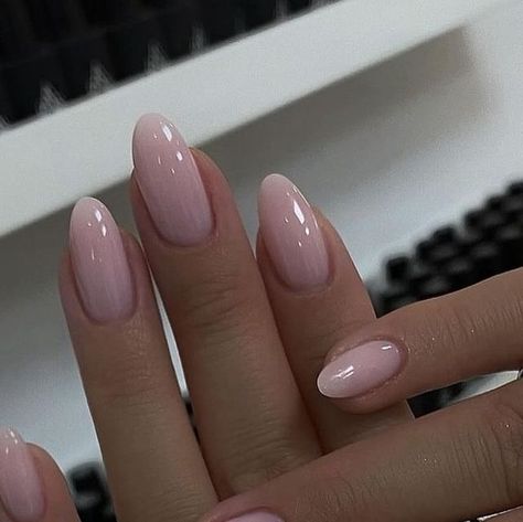 𝚗𝚊𝚒𝚕𝚜 𝚙𝚑𝚘𝚝𝚘𝚜 & 𝚟𝚒𝚍𝚎𝚘𝚜 💅 on Instagram: "Beautiful nails 💗 via @lesonglesdesabrina tags: #nail_me_good #nailtechlife #nailove #nailsunnytutorial #nail2inspire #nailwow #theglitternail #coffinshapenails #pinkandwhitenails #nailpictures #nails4today #vietnails #nailmag #nailsmakeus #atlnailtech #acrylicnailswag #nailinspiration #nailbar #nailheaven #nailperfection #nailgeek #nailcommunity #nailofinsta #wint#nailspornernails #nailartheaven" Almond Pink Nails, Nails Photos, Casual Nails, Coffin Shape Nails, Nail Photos, Soft Nails, Nails Polish, Nail Jewelry, Nagel Inspo