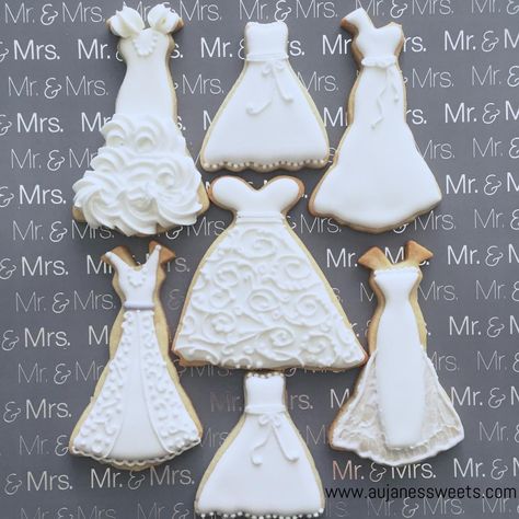 Yes To The Dress Cookies, Dress Cookies, Wedding Dress Cookies, Bridal Cookies, Cookies Wedding, Say Yes To The Dress, Cookies Sugar, Decorated Sugar Cookies, Cookie Frosting