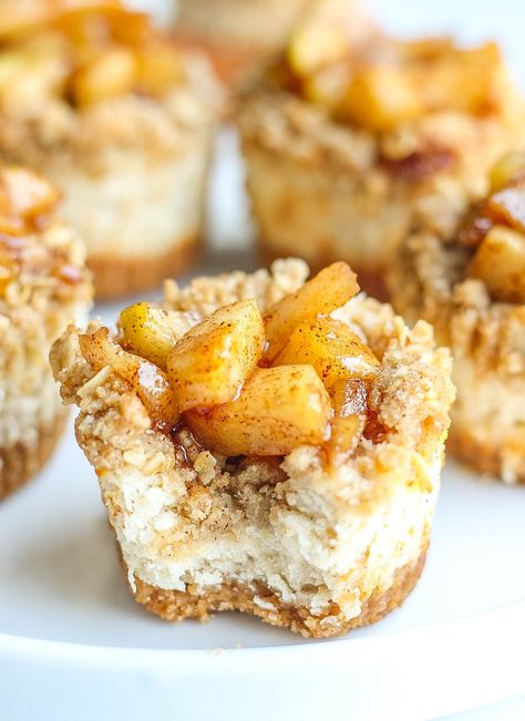 Apple Pie Cheesecake Bites, Apple Pie Cheesecake, Cinnamon Cheesecake, Apple Pastry, Cheesecake Muffins, Apple Bite, Pie Cheesecake, Cinnamon Streusel, Single Serve Desserts