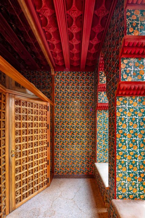 Step Inside the Lavish Architecture of Gaudí’s Casa Vicens | Colossal Bar Arch, Gaudi Architecture, Gaudi Barcelona, Antonio Gaudí, City Club, Spain Barcelona, Simple Portrait, Colossal Art, Antoni Gaudi