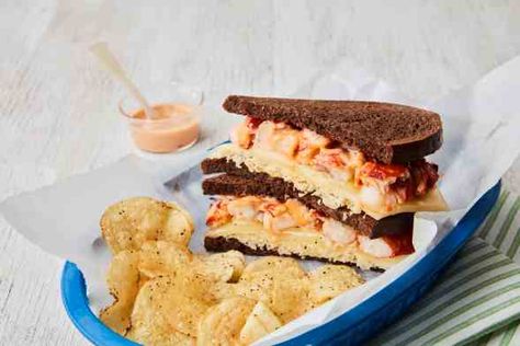 Reuben Recipe, Seafood Lunch, Reuben Sandwich, How To Cook Lobster, Grilled Bread, Easy Seafood, Easy Seafood Recipes, Grilled Sandwich, Recipe Notes