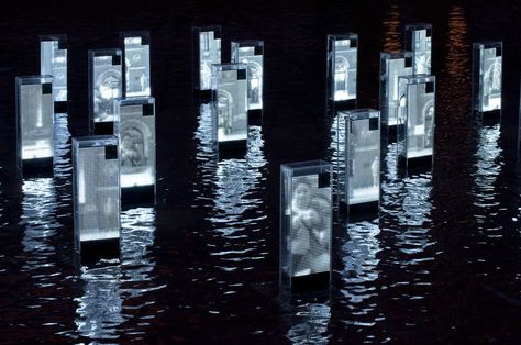 Jason Bruges, Cinematic Architecture, Studio Mirror, Bühnen Design, 8 December, Projection Mapping, Water Reflections, Scenic Design, The Pond