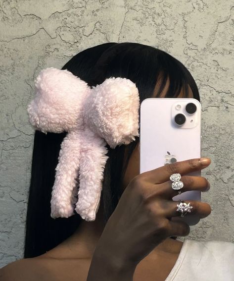 BRE (@brebreromi) on X Baddie Vibes, Kitty Items, Black Femininity, Pink Girly Things, Aesthetic Pics, Dope Fashion, Pretty Stuff, Everything Pink, Head Accessories