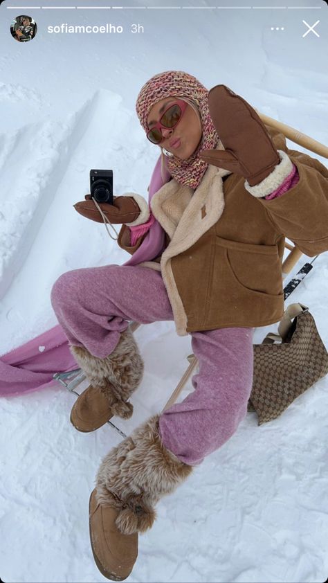 Eastern European Fashion, Ski Outfit For Women, Ski Fits, Snow Fits, Ski Trip Outfit, Ski Aesthetic, Apres Ski Party, Iconic Looks, Ski Outfit