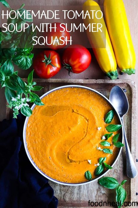 You'll love this yellow squash tomato soup. - FOODHEAL Squash And Tomato Soup, Squash Tomato Soup, Yellow Crookneck Squash, Buckwheat Gluten Free, Yellow Squash Soup, Crookneck Squash, Homemade Tomato Soup, Yellow Squash Recipes, Tomato Soup Homemade