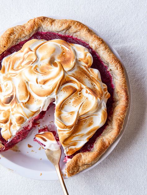 Cranberry Pie with Honey Meringue Honey Meringue, Cranberry Meringue Pie, Cranberry Curd Tart, Cranberry Curd, Curd Tart, Honey Dessert, Cranberry Tart, Lower Triglycerides, Cranberry Pie