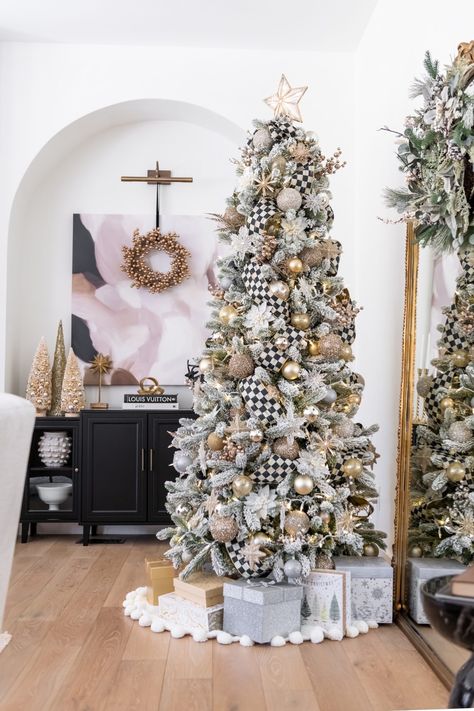 MacKenzie-Childs Courtly Check Christmas Tree Design Ideas Mackenzie Childs Tree, Mackenzie Childs Christmas Tree Ideas, Mackenzie Childs Christmas Tree, Christmas Tree Design Ideas, Mackenzie Childs Christmas, Holiday Kitchen Decor, Mackenzie Childs Inspired, Mckenzie And Childs, Ribbon Tree