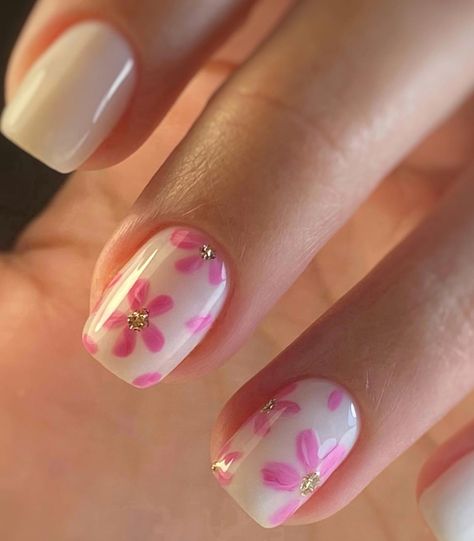 Short Stiletto Nails, Short Stiletto, Small Nails, Hippie Nails, Nails Trend, Simple Gel Nails, Work Nails, Spring Nail Designs, Soft Nails