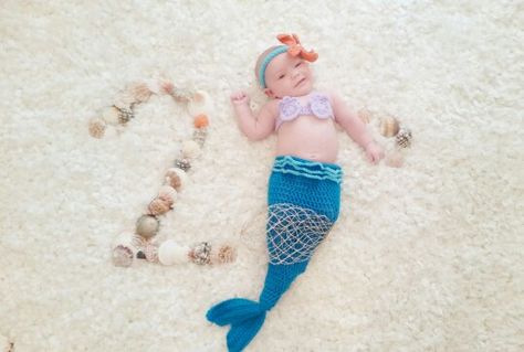 2 month old mermaid Newborn Mermaid, Little Mermaid Outfit, Toddler Pictures, Mermaid Photography, Mermaid Nursery, Baby Shower Crafts, Crochet Baby Girl, Baby Mermaid, Foto Baby