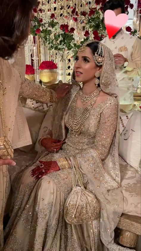 White Nikkah Dress Pakistani Bridal Sharara, Pink Nikah Dress, Gold Nikkah Dress, Pakistani Bridal Wear Nikah, Dress In Fall Outfit, Frock Photo Poses, Nikah Dress Pakistani Brides, Pakistani Engagement Look, Nikkah Gharara