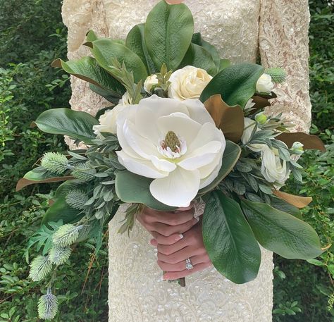 Cream Ranunculus, Magnolia Bouquet, Forest Green Dresses, Magnolia Wedding, Prom 2024, Magnolia Blossom, Magnolia Leaves, Bouquet Ideas, Wedding 2024