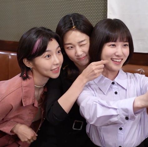 Extradionary Attorney Woo, Extrodinary Attorney Woo, Kdrama Reference, Ideal Friend Group, Woo Youngwoo, Attorney Woo Young Woo, Kdrama Pics, Park Eunbin, Woo Young Woo